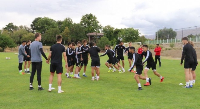 24Erzincanspor’da 6 futbolcu Covid-19’a yakalandı