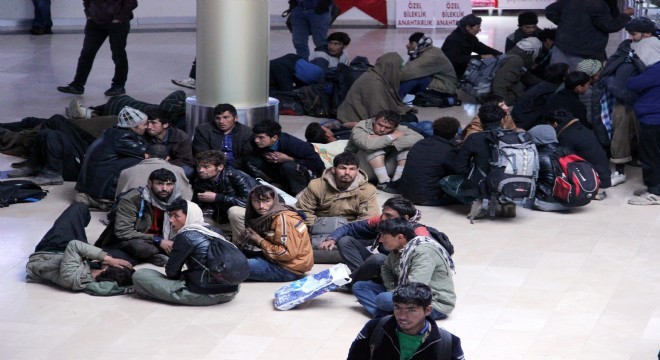 3 ayda 17 bin kaçak göçmen yakalandı