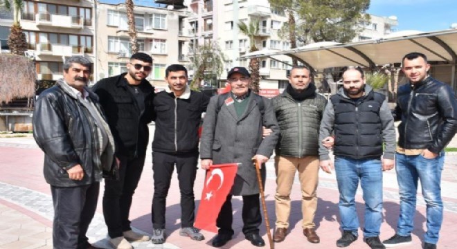 68 yaşındaki Dadaş İzmir’den Çanakkale’ye yürüyor