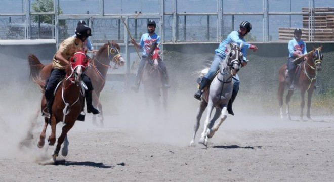 Atlı Ciritte Erzurum farkı