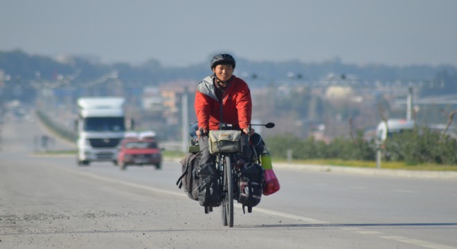 Bisikletli Japon turist Erzurum yolunda