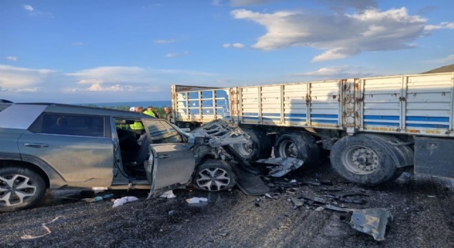 Bitlis yolunda trafik kazası: 6 yaralı