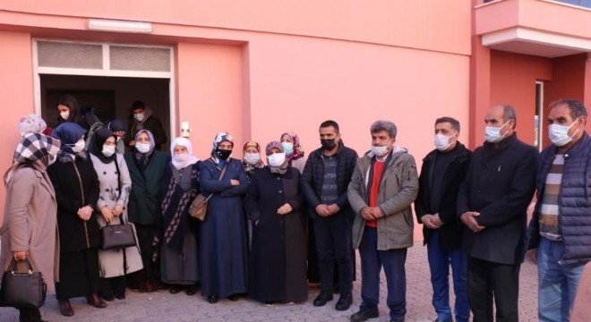 Diyarbakır anneleri şehit ailesinin acısını paylaştı