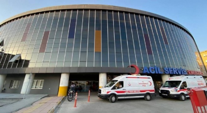 Erzincan yolunda trafik kazası: 1 ölü, 4 yaralı