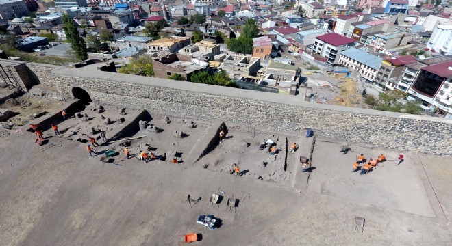 Erzurum Kalesi nde kazı çalışmaları sürüyor