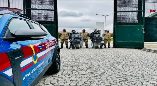 Erzurum da 1 ayda 53 kaçak göçmen yakalandı