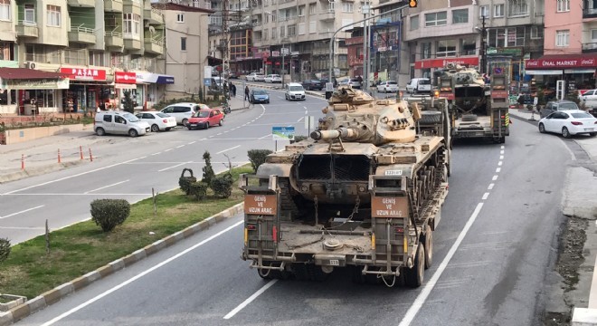 Erzurum dan sınıra tank sevkiyatı