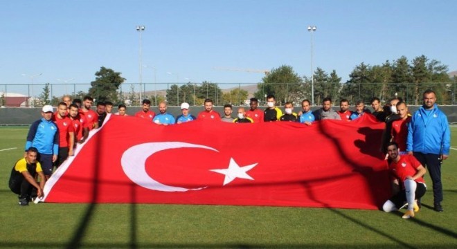Erzurumsporlu futbolcular milli coşkuyu paylaştı