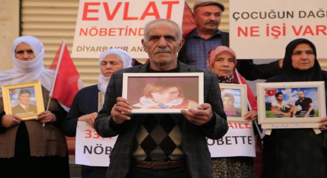 Erzurum’dan bir aile daha nöbete katıldı