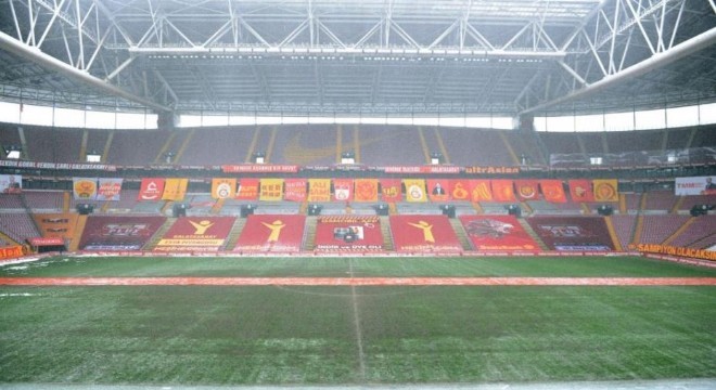 GS TT Stadyumu Erzurumspor maçı için hazırlanıyor