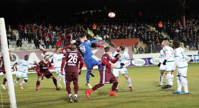 Gakkoşlar Giresunspor’u puansız yolladı: 2-1