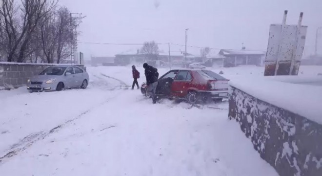 Kars’ta 71 köy yolu ulaşıma kapandı