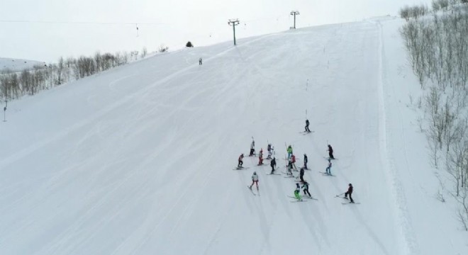 Kop Dağı Kayak Merkezi sezonu açtı