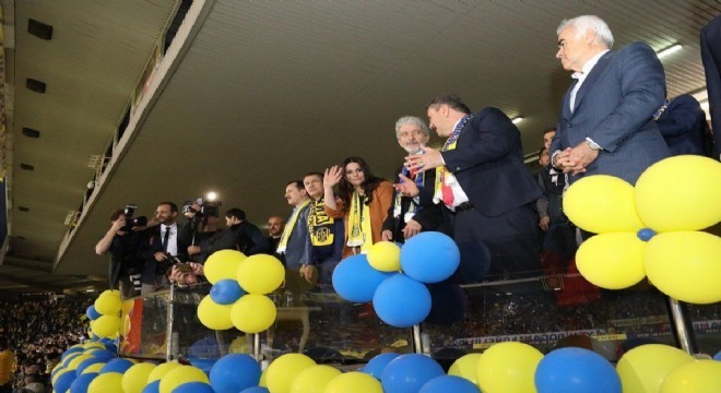 Sarıeroğlu, Ankaragücü’nün coşkusunda ortak oldu