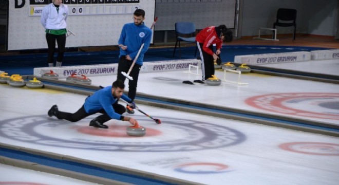 UNİLİG Curlingte 1’inci ve 2’inci Erzurum’dan