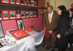 Atatürk sevgisini sanatla anlattılar