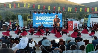 Bayburt'ta Dede Korkut Şöleni coşkusu