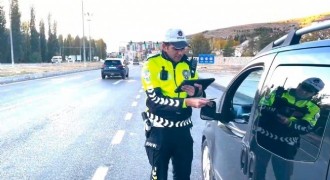 Bayburt yolunda drone ile trafik denetimi