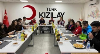Kızılay’dan 'Anne Eli' iftar sofrası