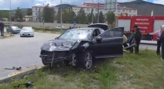 Refahiye yolunda trafik kazası: 6 yaralı