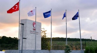 TFF Yönetim Kurulu görevine devam kararı aldı