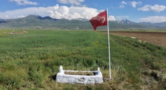 Tınazlı ve Yarımcalılardan Şehide vefa