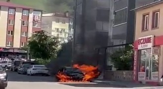 Yıldızkent'te otomobil yangını