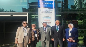 İzmir Yaşar Üniversitesinde ehram gündemi