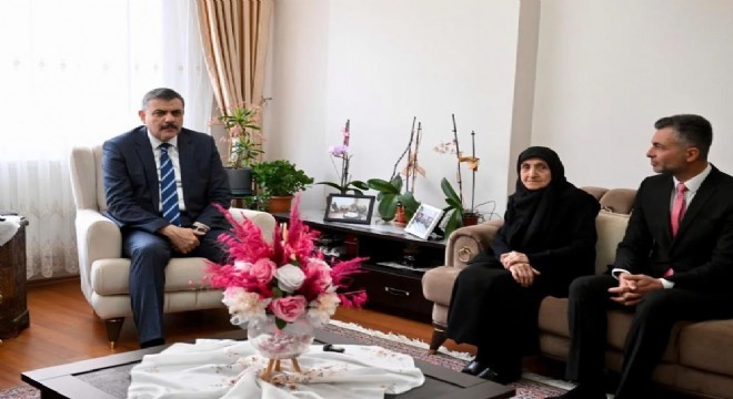 Çiftçi’den şehit annesine vefa ziyareti